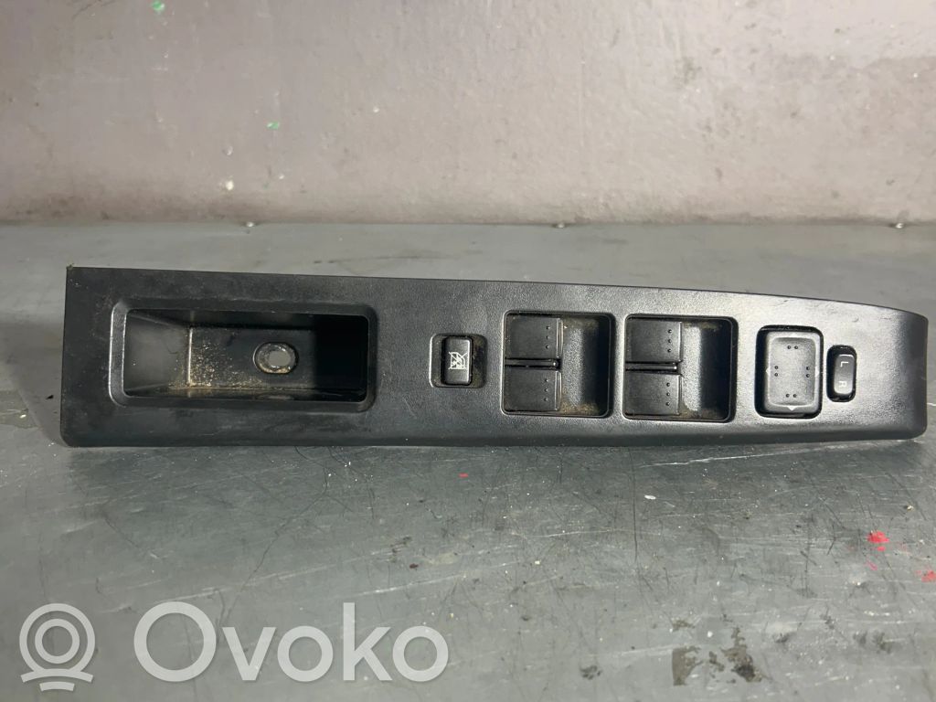Mazda 5 Electric window control switch 