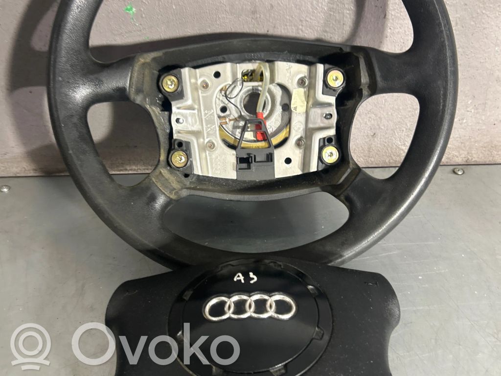 Audi A3 S3 8L Ohjauspyörä 