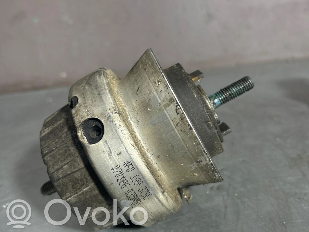 Audi A6 S6 C6 4F Engine mount bracket 