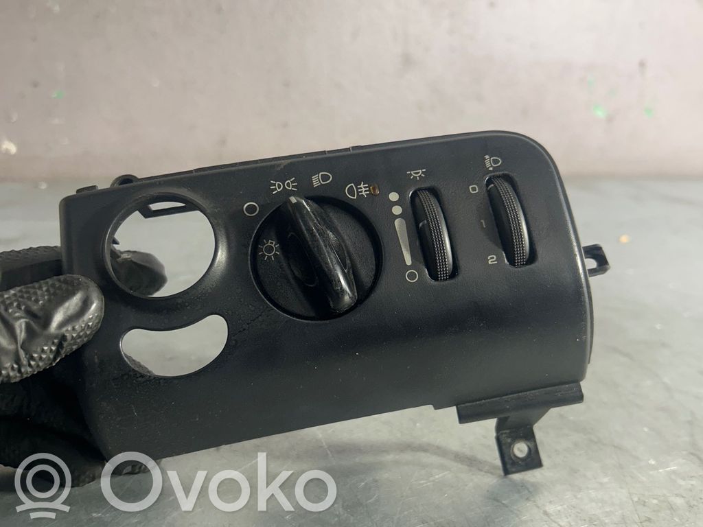 Chrysler Voyager Light switch 