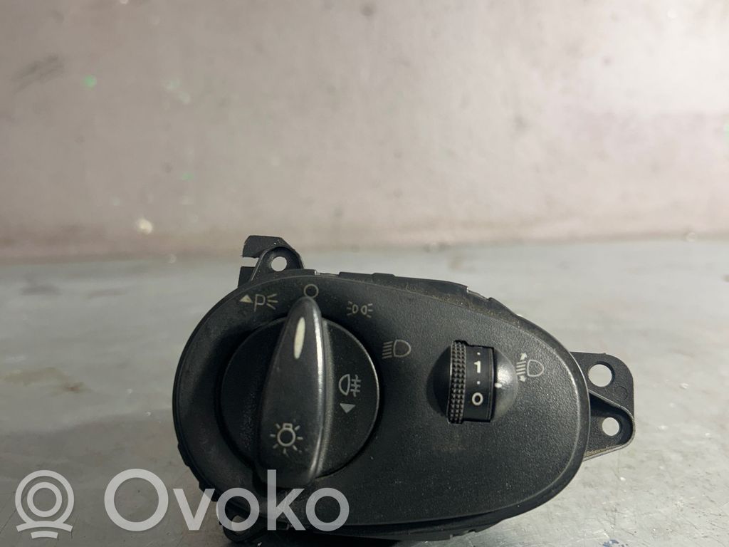 Ford Focus Light switch 