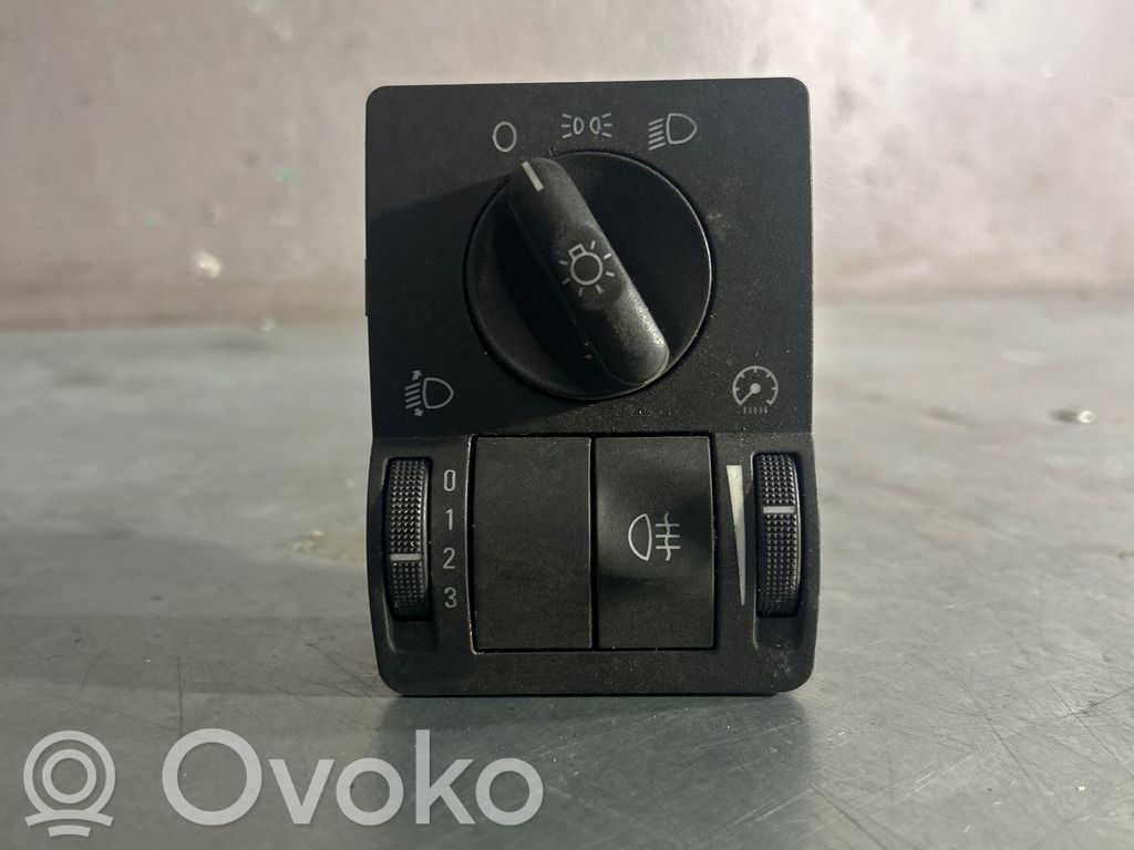 Peugeot 307 Light switch 