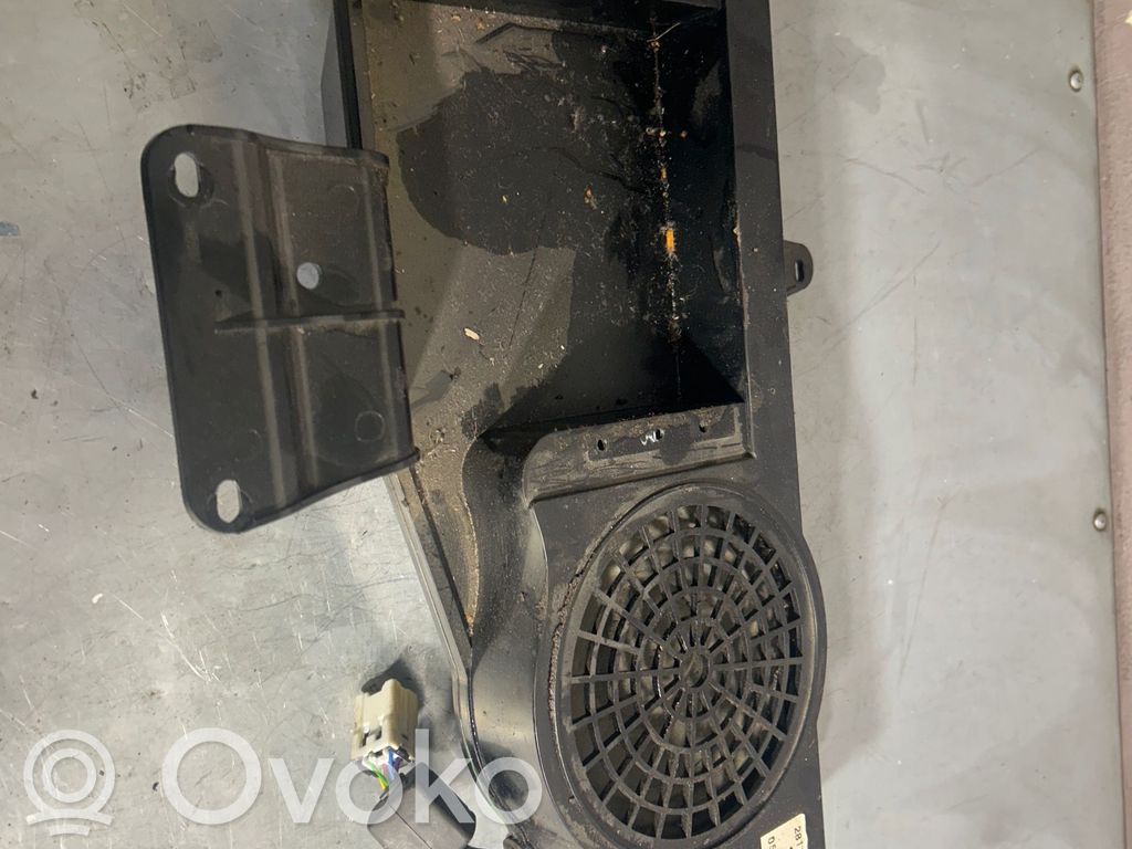 Nissan Primera Altavoz subwoofer 