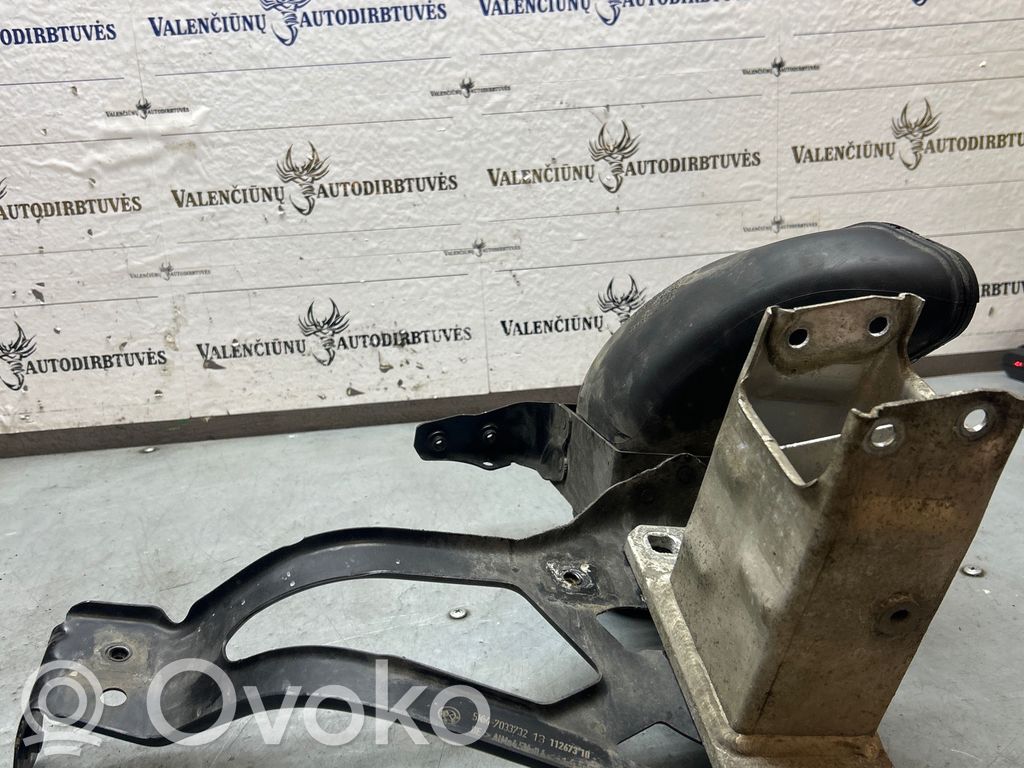 Headlight/headlamp mounting bracket   7033732,11237310,11267310