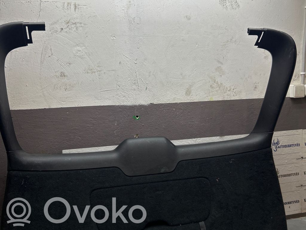 Porsche Cayenne (92A) Poszycie klapy tylnej bagażnika i inne elementy 