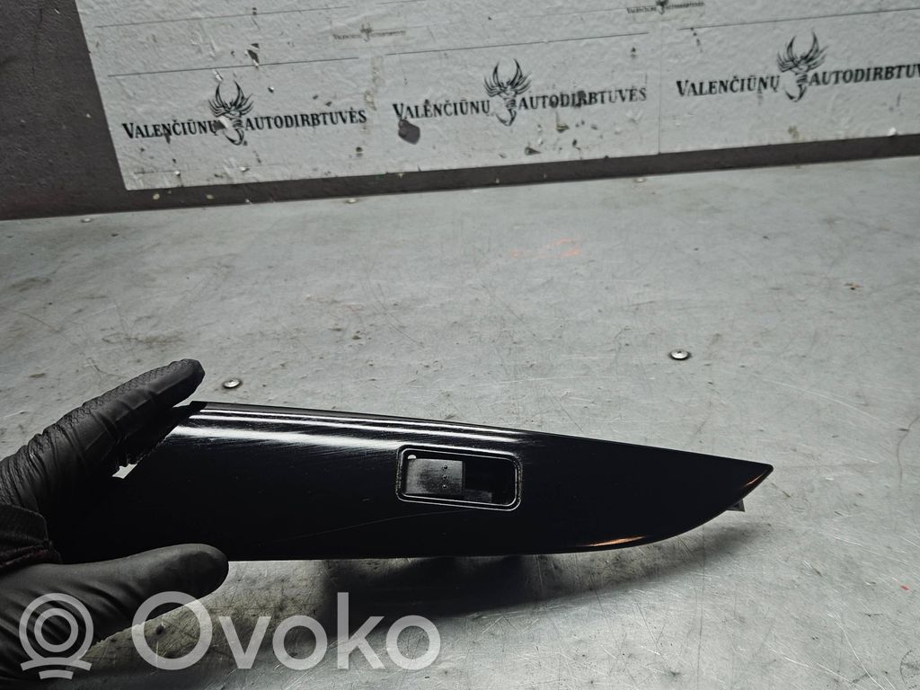 Mazda 3 I Electric window control switch 