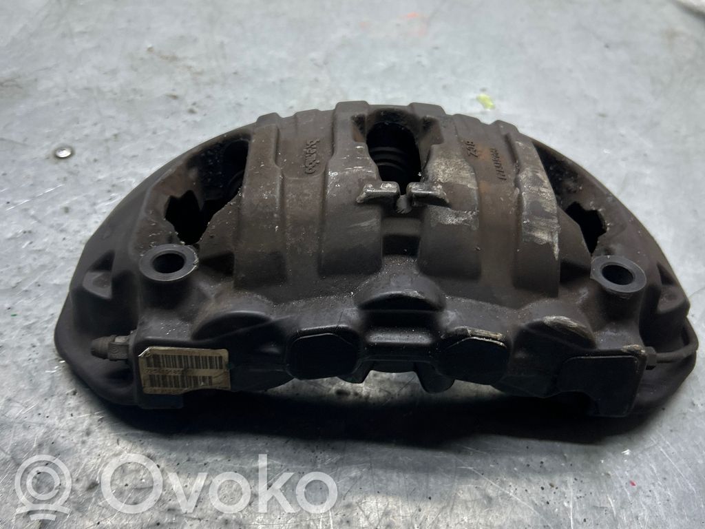 Porsche Cayenne (92A) Zacisk hamulcowy przedni 