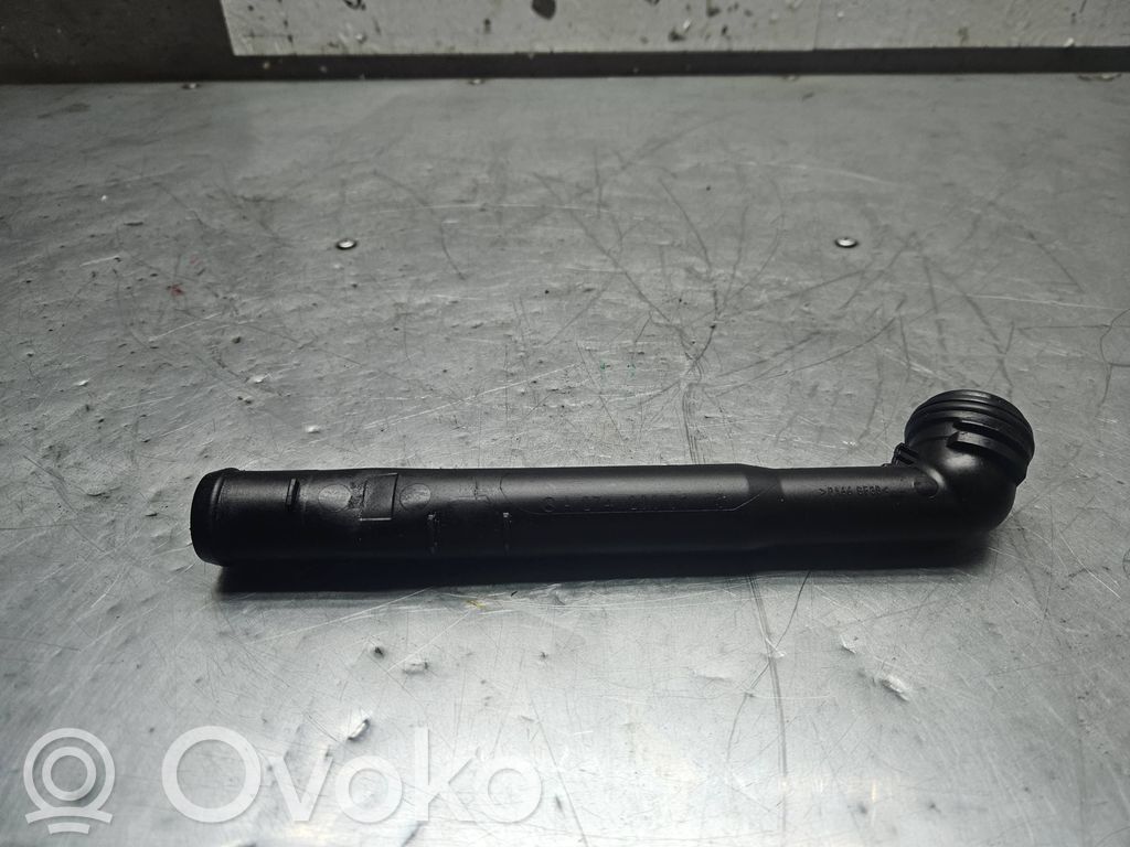 Mercedes-Benz C W205 Engine coolant pipe/hose 