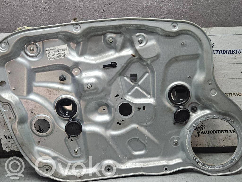 Mechanizm podnoszenia szyby przedniej bez silnika   824701H020,008673,0005744