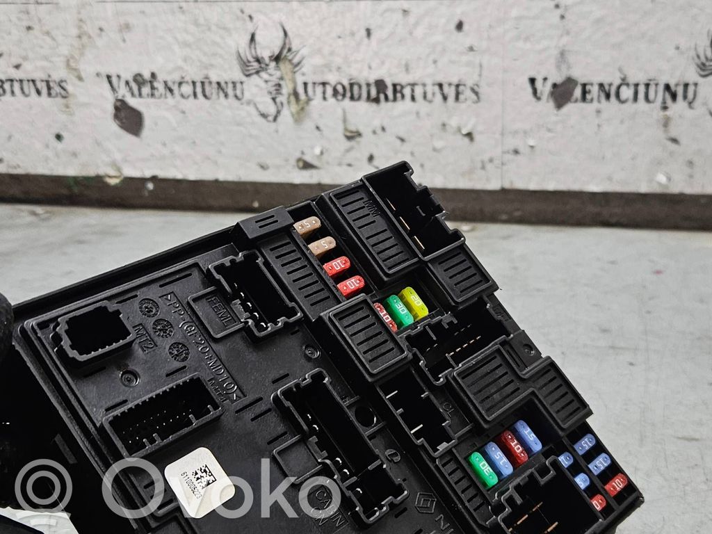 Renault Koleos II Fuse module 