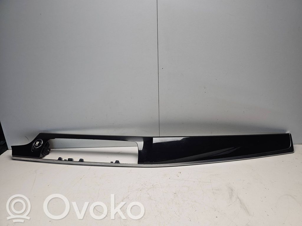BMW 5 F10 F11 Panelės apdaila 