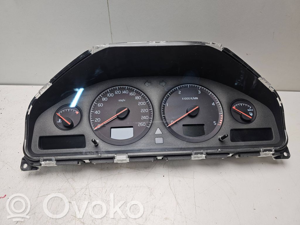 Volvo V70 Velocímetro (tablero de instrumentos) 