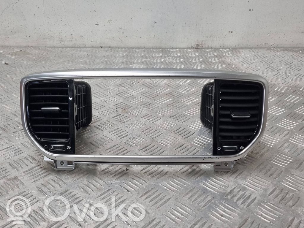 KIA Sportage Dysze / Kratki środkowego nawiewu deski rozdzielczej 