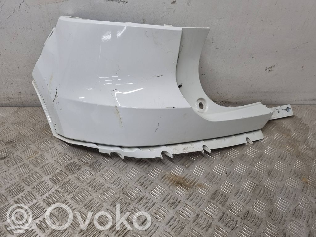 Volvo XC40 Moldura de la esquina del parachoques trasero 