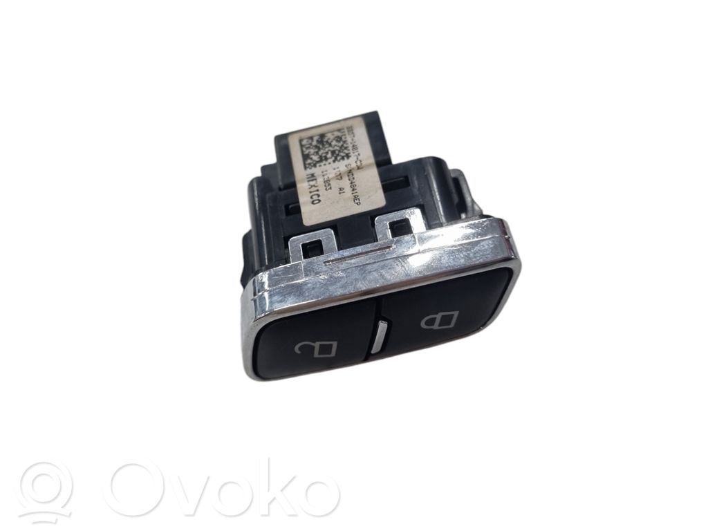 Ford Mustang VI Central locking switch button 
