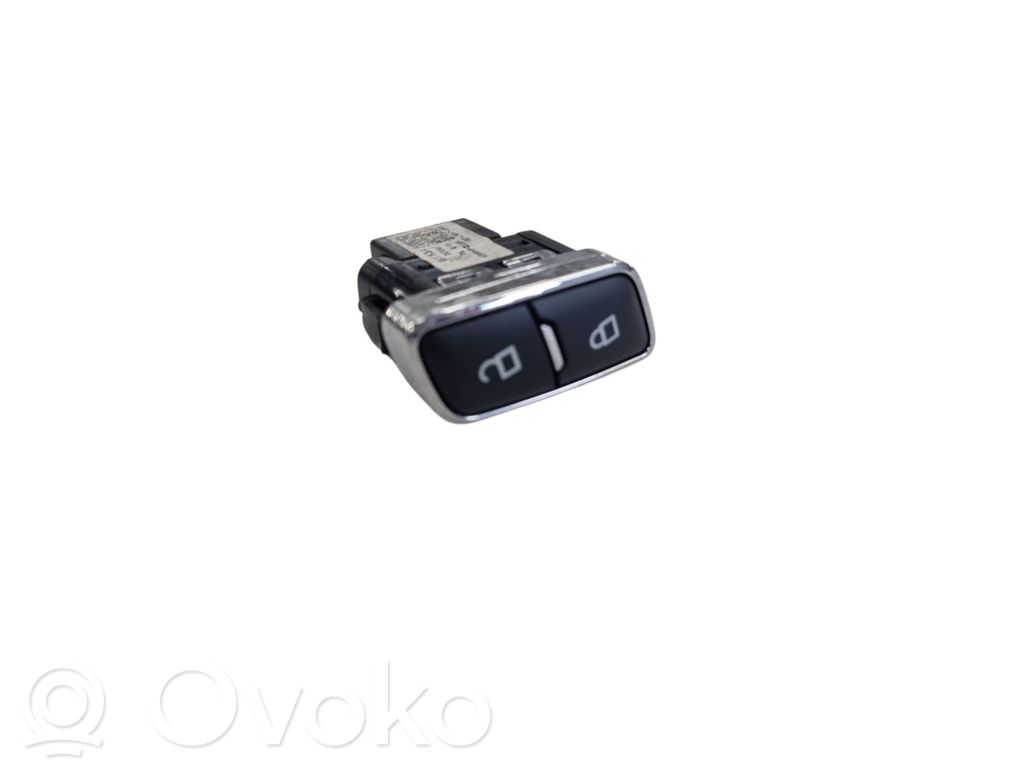 Ford Mustang VI Central locking switch button 