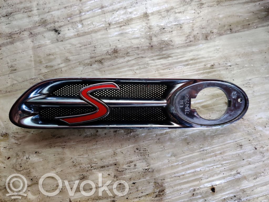 Mini One - Cooper Cabrio R52 Fender trim (molding) 
