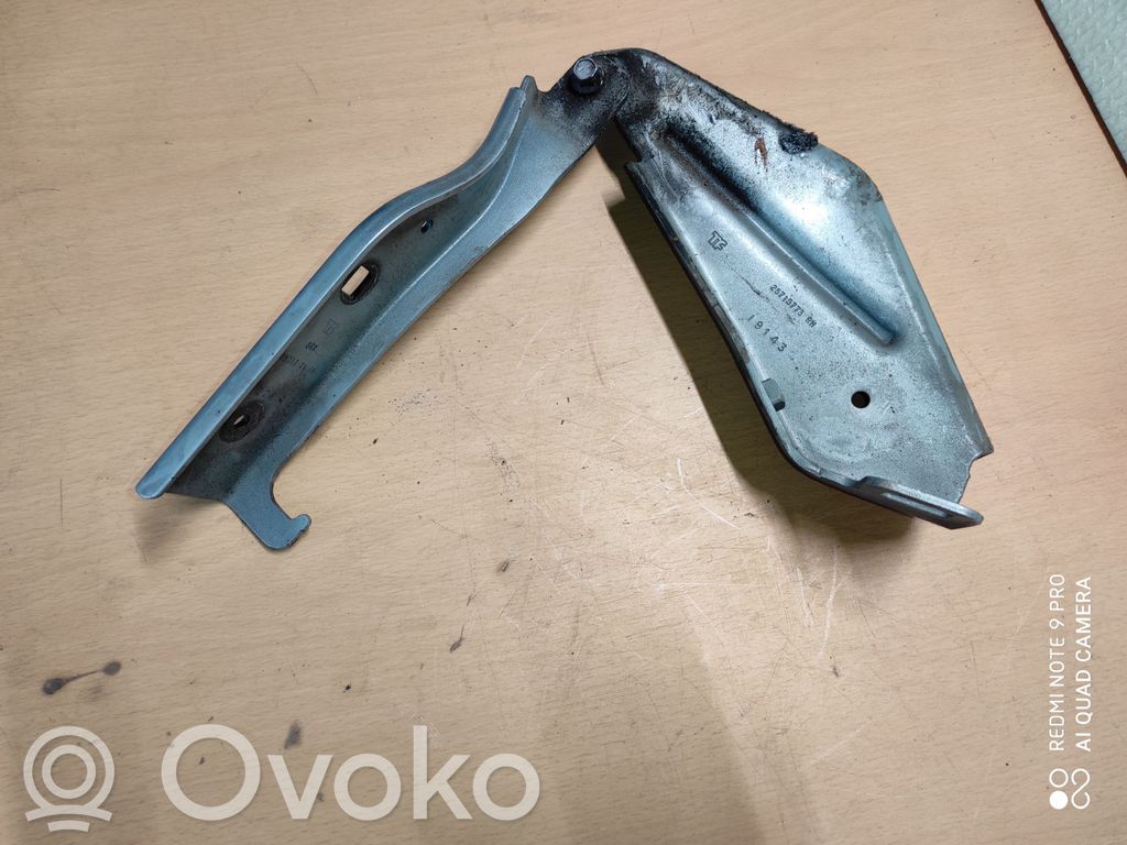 Cadillac SRX Engine bonnet/hood hinges 