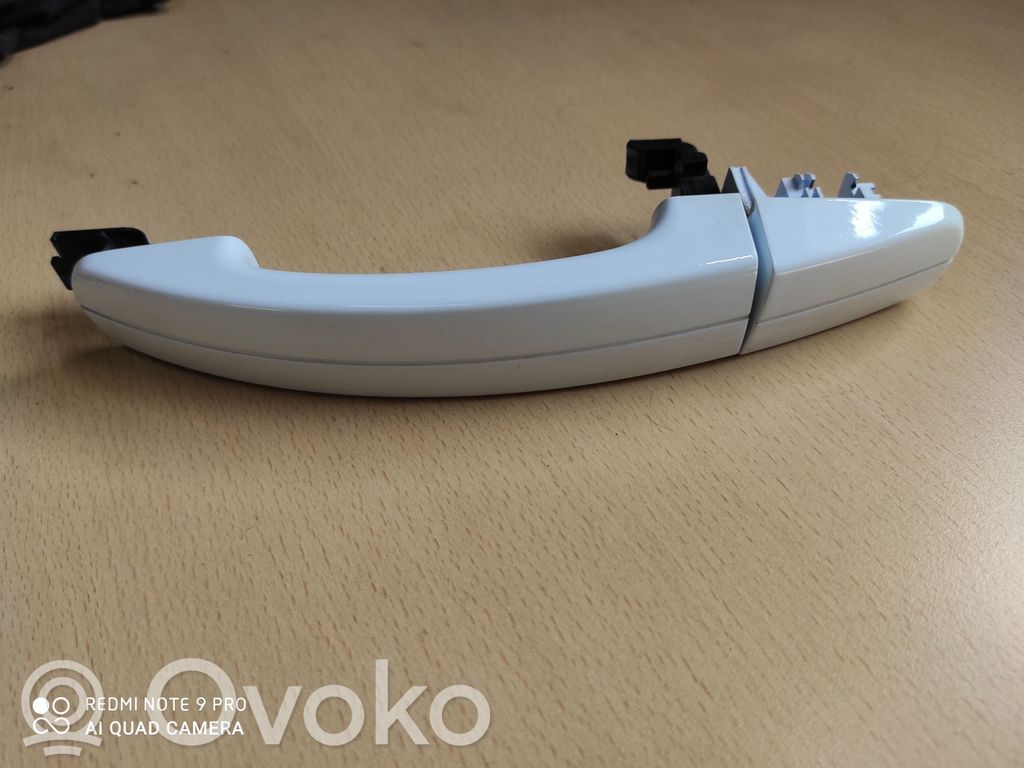 Ford Focus Klamka zewnętrzna drzwi przednich 