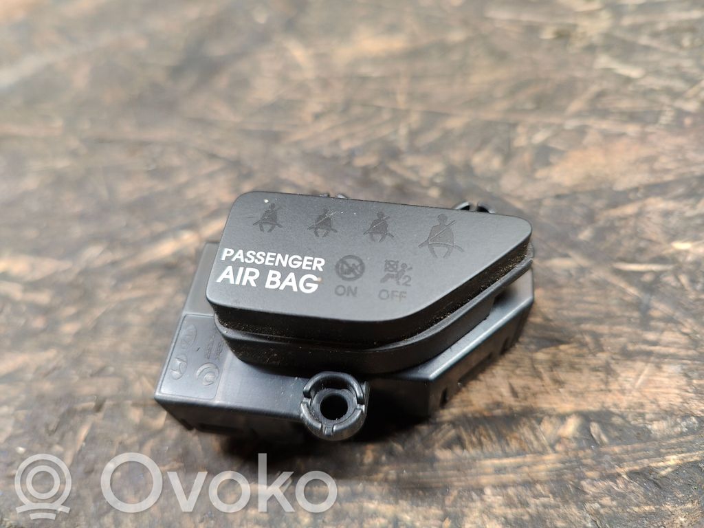 KIA Rio Schalter Beifahrerairbag ein/aus 