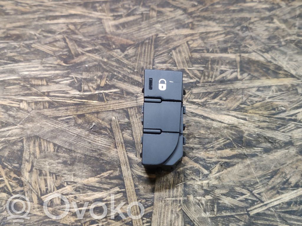 Citroen C5 Central locking switch button 