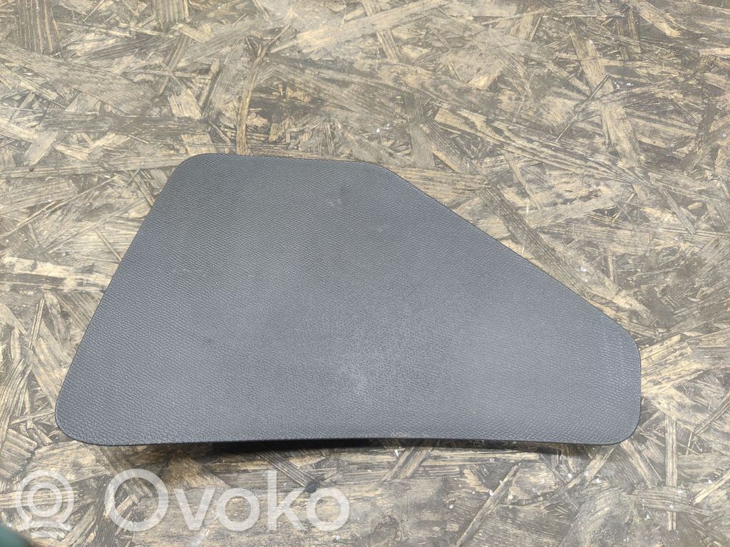Citroen DS7 Crossback Tailgate trim 