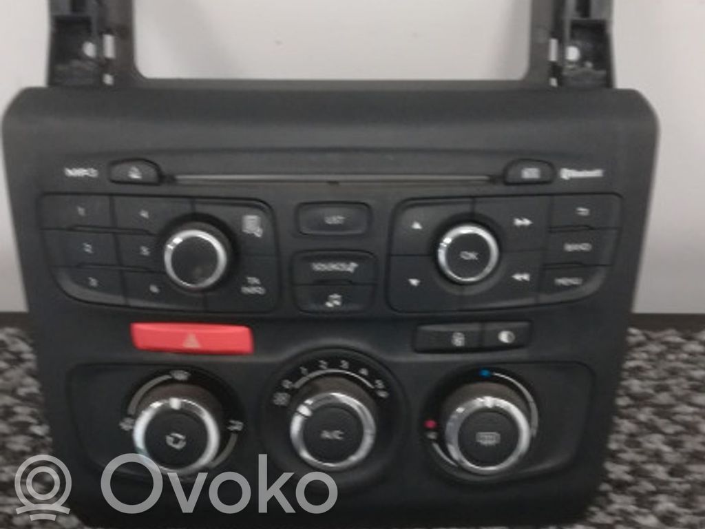 Citroen C4 II Climate control unit 