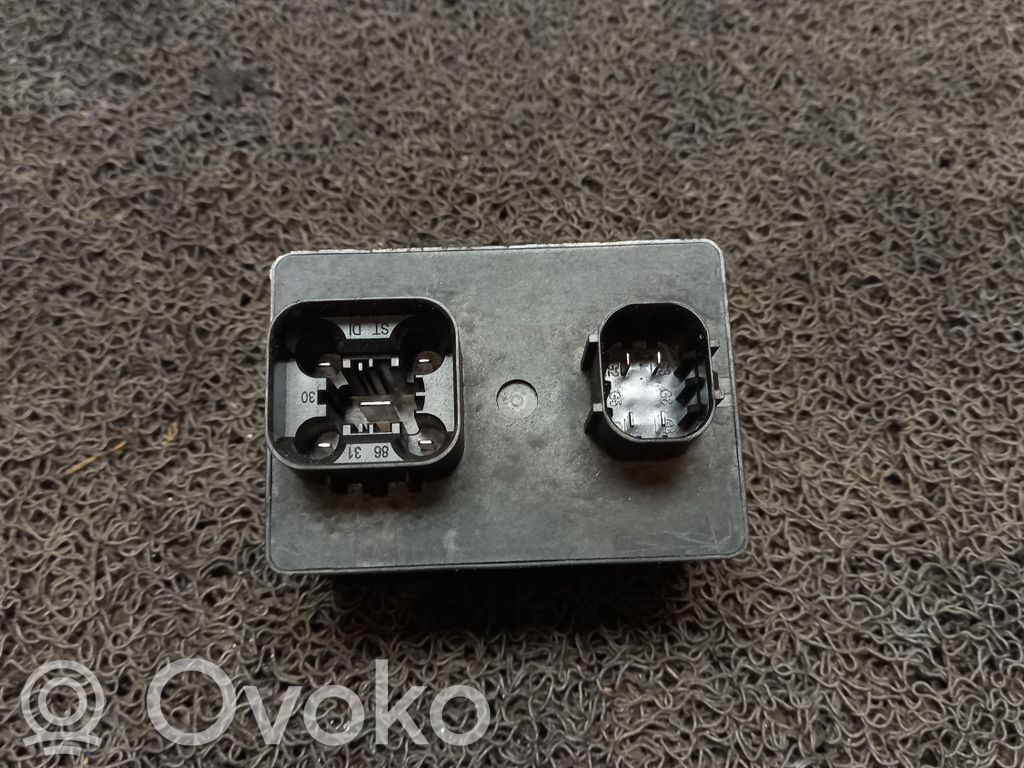Opel Combo D Kvēlsveču relejs 
