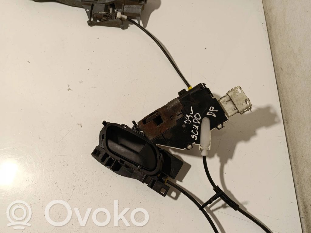 Fiat Scudo Priekšpusē slēdzene 
