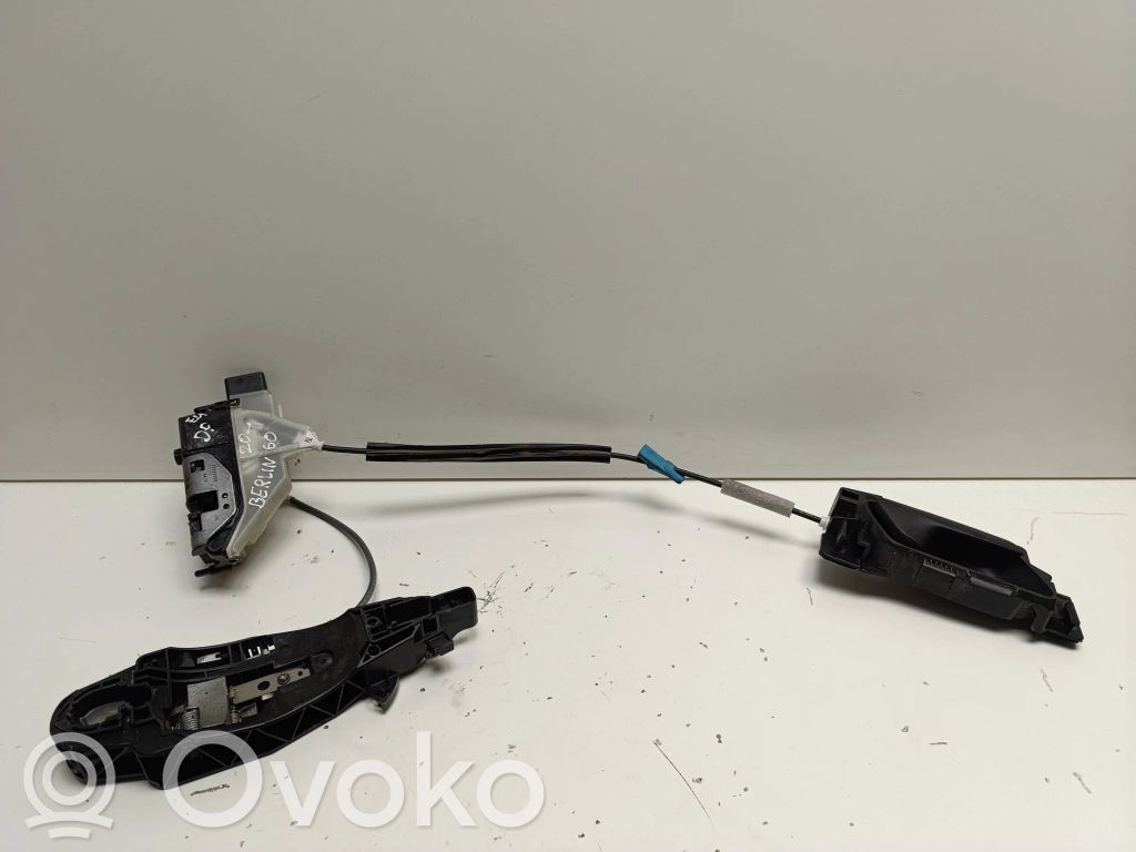 Citroen Berlingo Coupe door lock (next to the handle) 