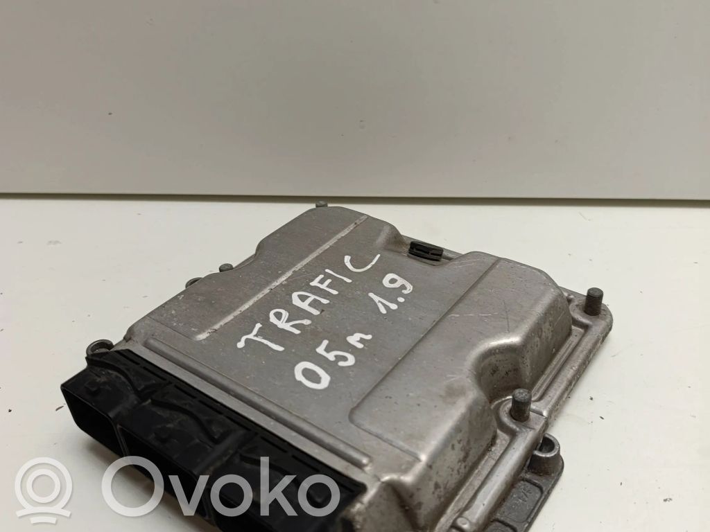 Renault Trafic II (X83) Engine control unit/module 
