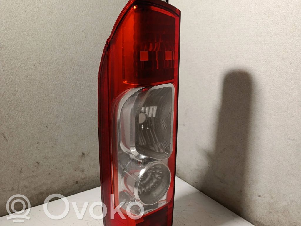 Lampa tylna   11B358