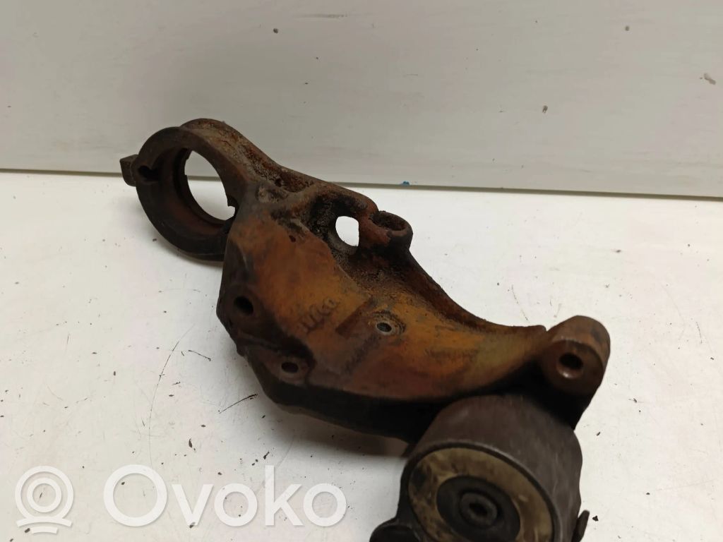Iveco Daily 45 - 49.10 Halterung Lagerbock Lagergehäuse Antriebswelle 
