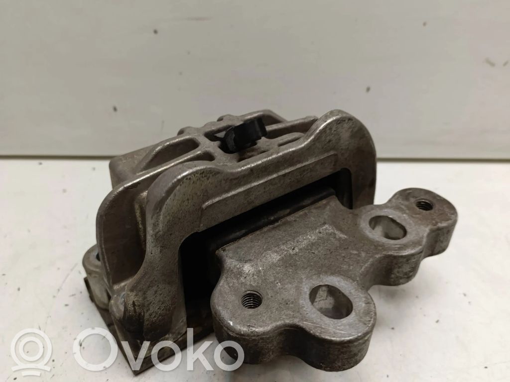 Ford Transit Custom Engine mount bracket 