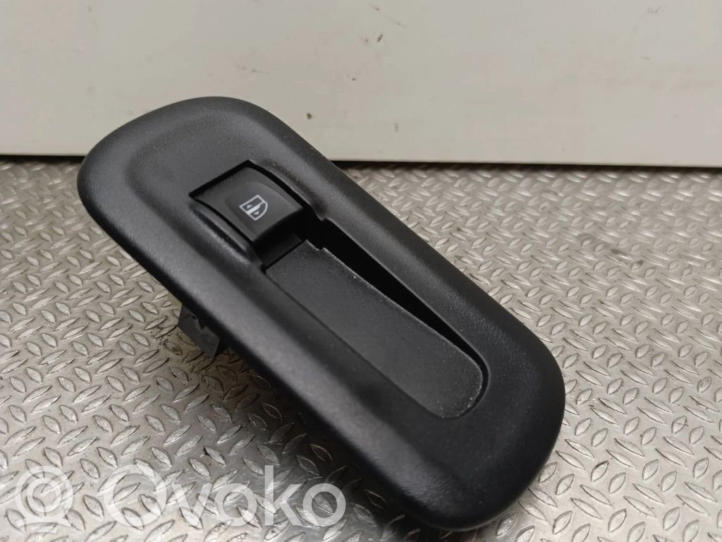 Renault Master III Electric window control switch 