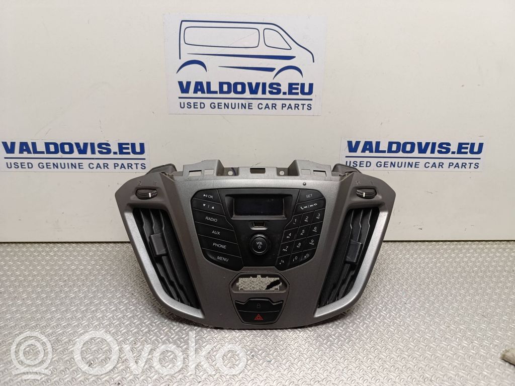 Ford Transit Custom Radio/CD/DVD/GPS head unit 