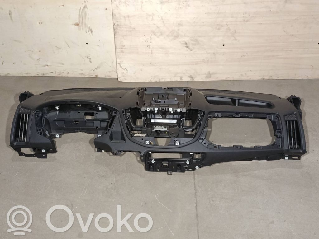 Panelis   BK31V04305