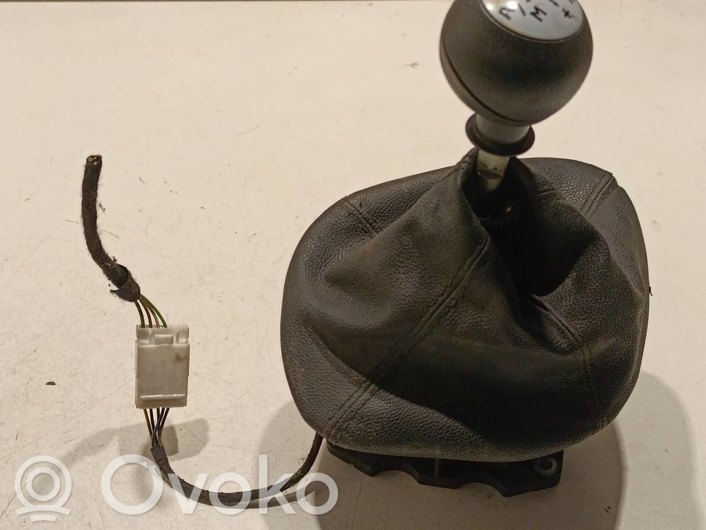 Iveco Daily 35.8 - 9 Selector caja de cambios 