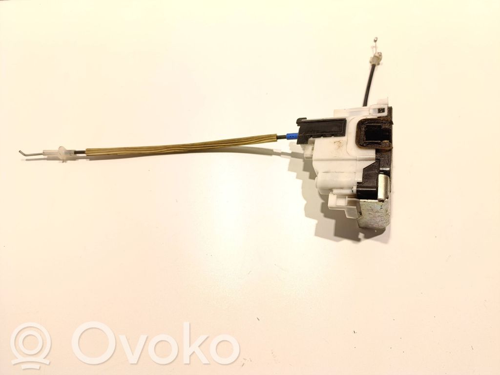 Fiat Doblo Priekšpusē slēdzene 