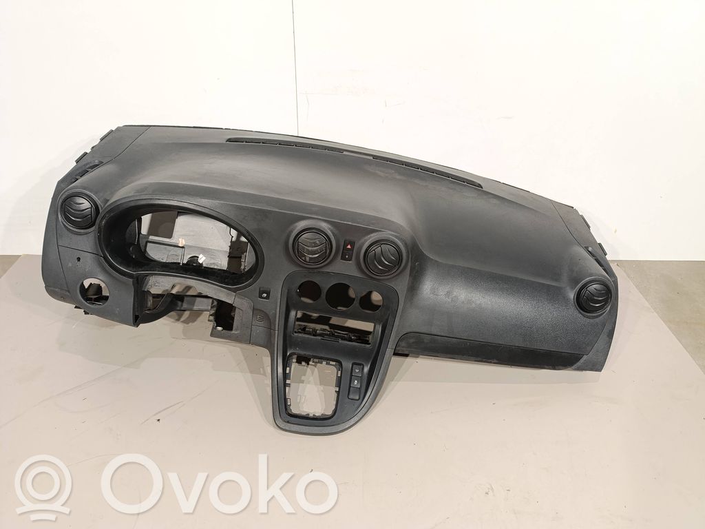 Mercedes-Benz Citan W415 Panelė 