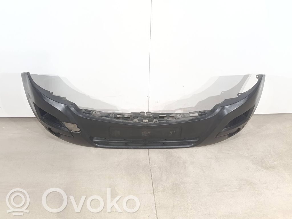 Opel Movano B Zderzak przedni 