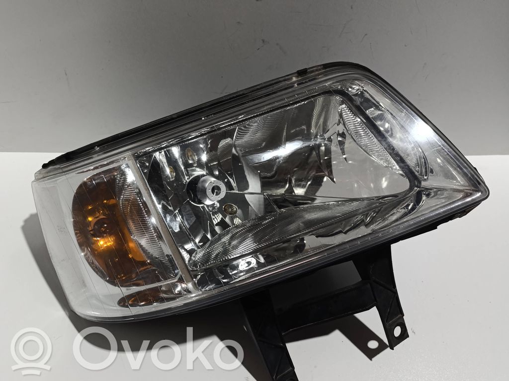 Volkswagen Transporter - Caravelle T5 Phare frontale 