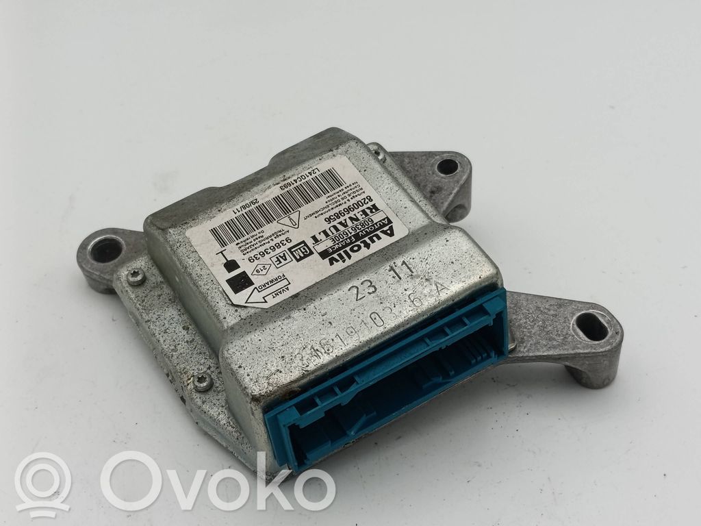 Opel Vivaro Airbag control unit/module 
