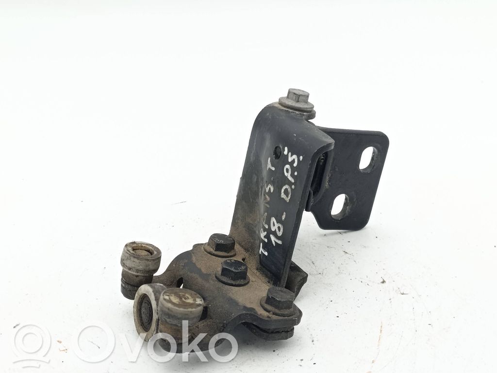 Sliding door upper roller guide/hinge   BK31V268B40AE