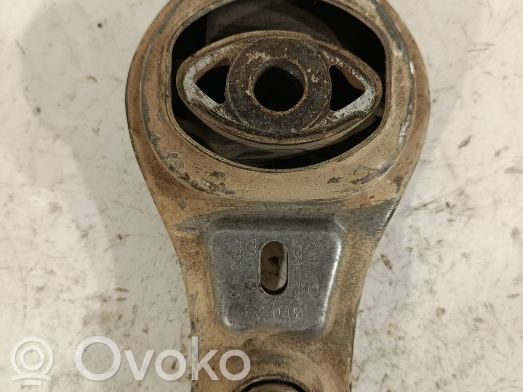 Nissan Primastar Engine mount bracket 