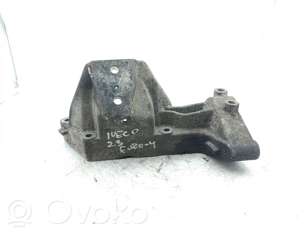 Iveco Daily 6th gen Engine mounting bracket 