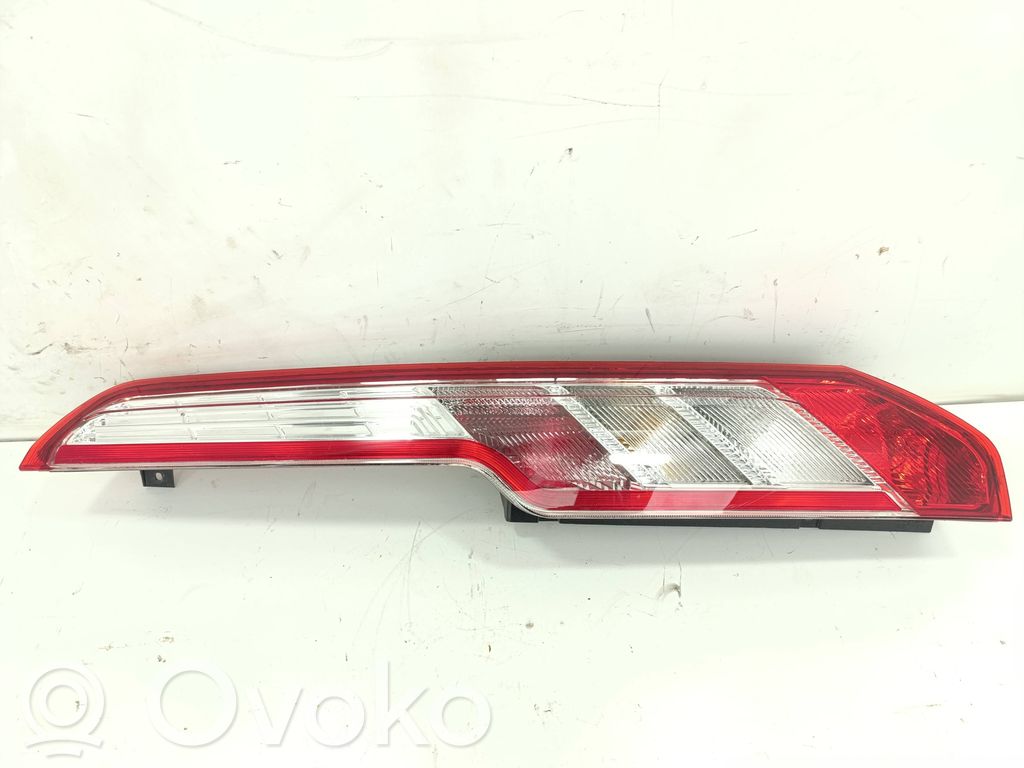 Ford Transit Custom Takavalon osa 
