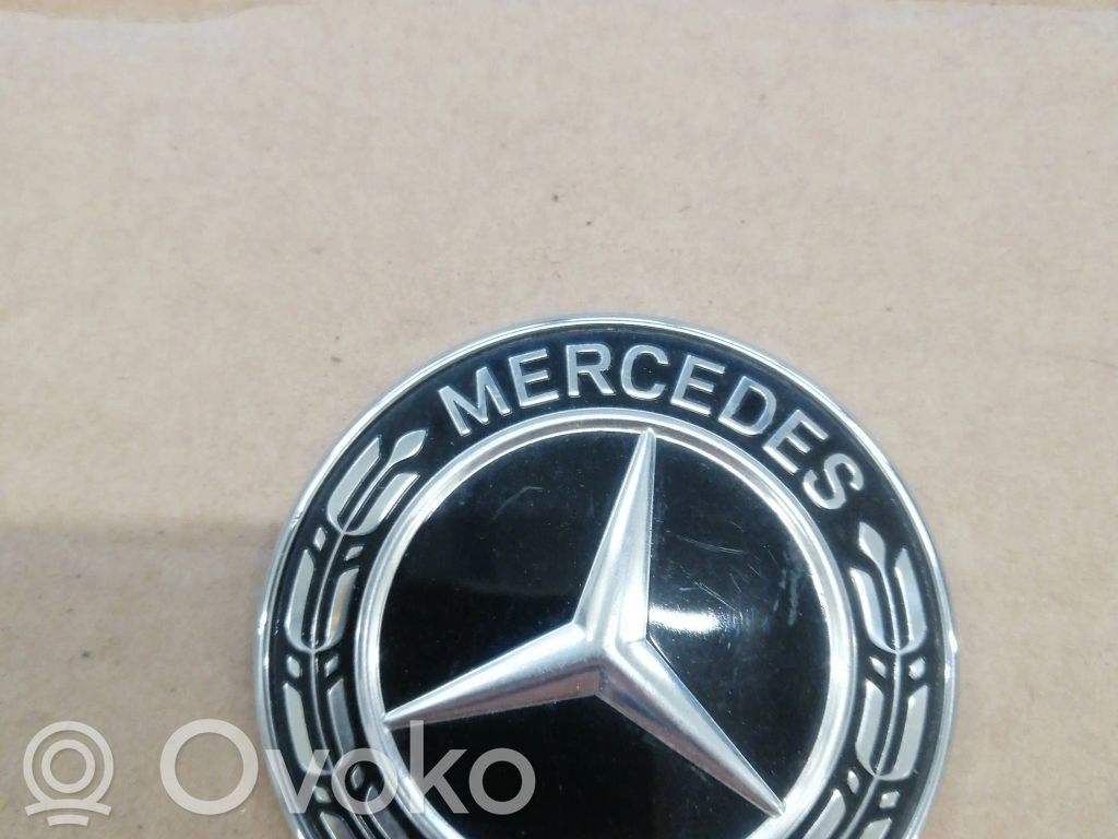 Mercedes-Benz C W205 Emblemat / Znaczek 