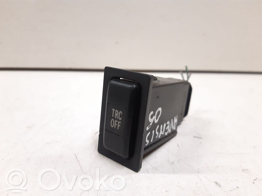 Toyota Avensis T250 Traction control (ASR) switch 