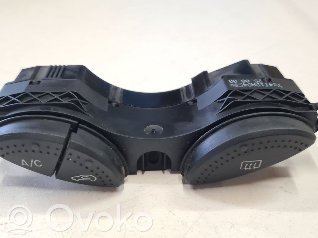 Ford Focus Windscreen/window heater switch 